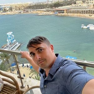 Meet your Posher, Andrew